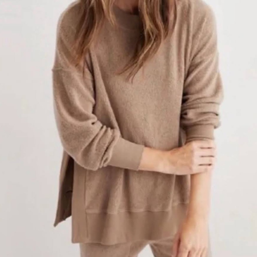 Aerie Oversized Chilled Out Side Slit Sweatshirt